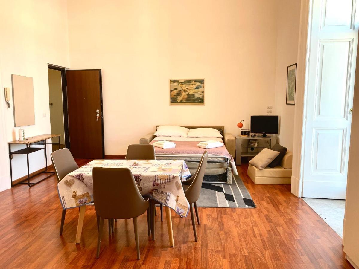 Inneapolis. Nel Cuore Della Citta Apartment Naples