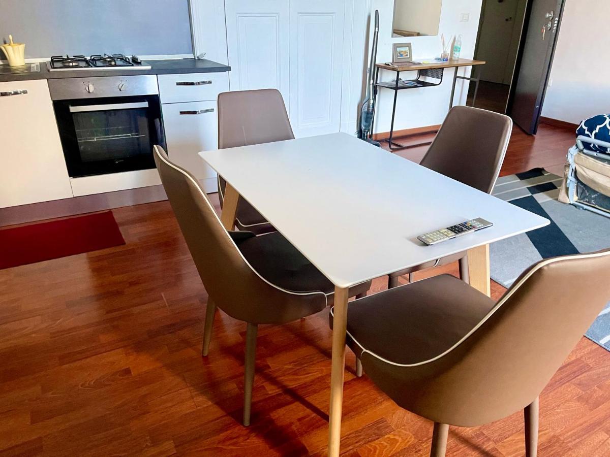 Inneapolis. Nel Cuore Della Citta Apartment Naples